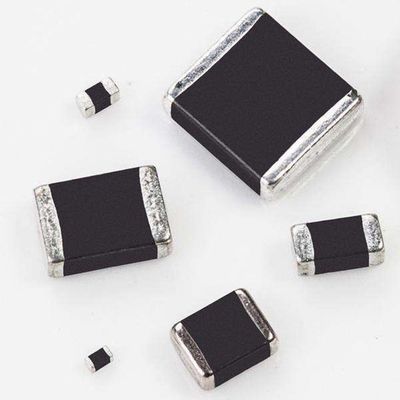 Corrente atual transiente alta do escapamento da capacidade dos MOVIMENTOS do varistor de óxido metálico de SMD baixa