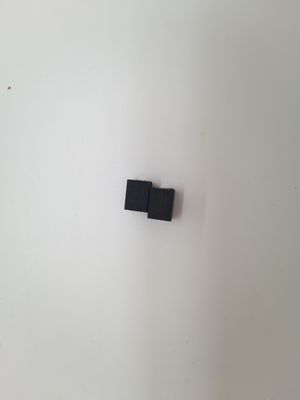 Varistor de óxido metálico 125.C 3225K681 Temperatura de armazenamento através do tipo de embalagem de buraco, compatível com a RoHS.