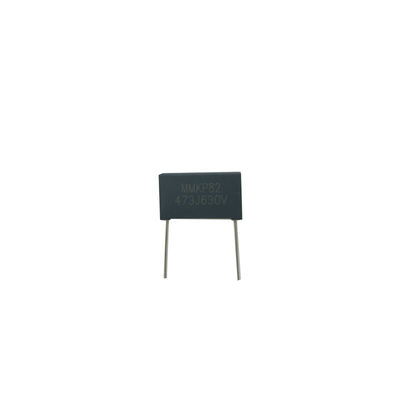 MMKP82 Capacitor com estrutura metalizada de dois lados e coeficiente de capacitância de temperatura negativa